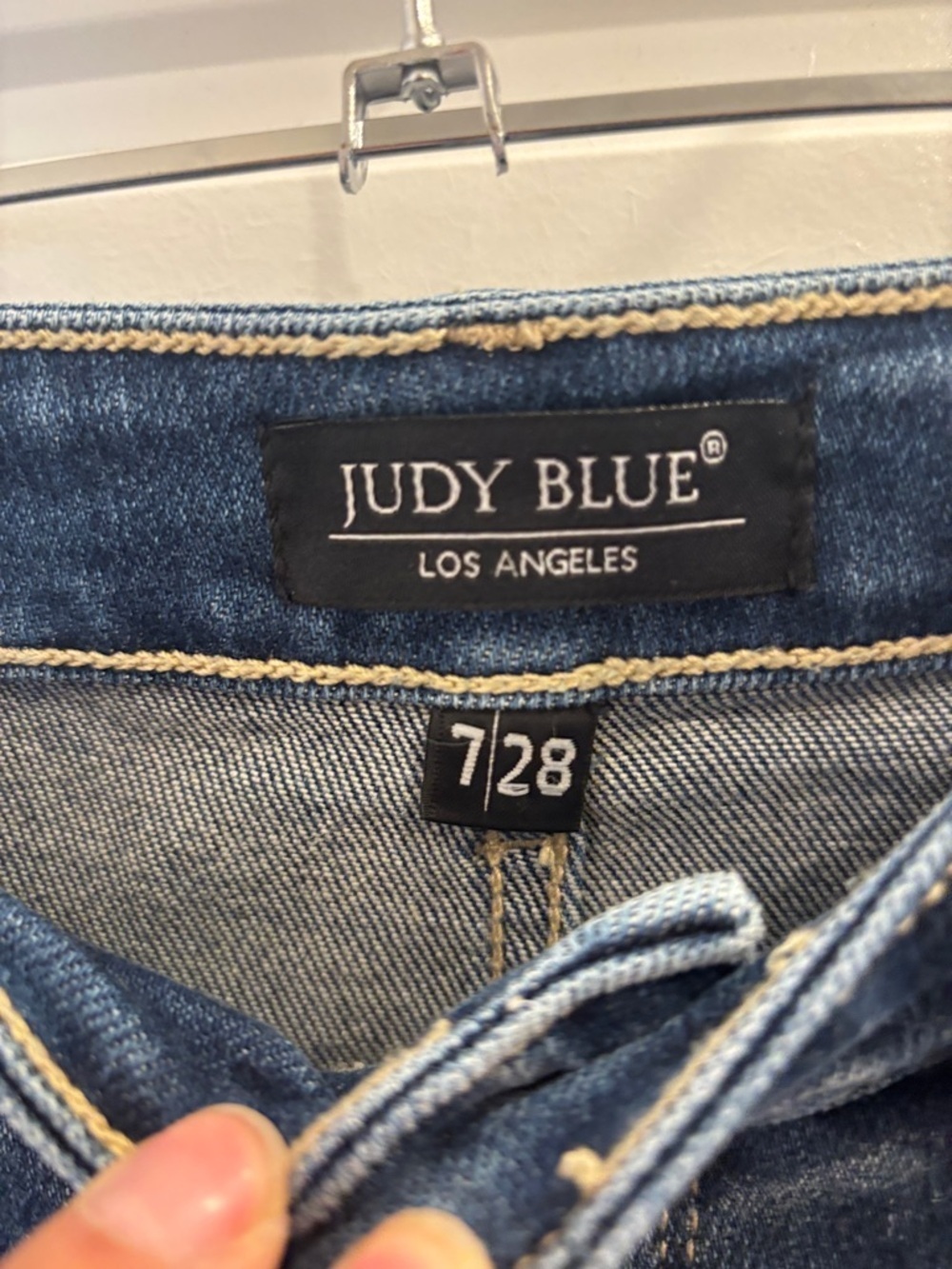Judy Blue Straight Fit Distressed Jeans Size 7/28 Raw Hem Stretch Denim - Picture 2 of 6